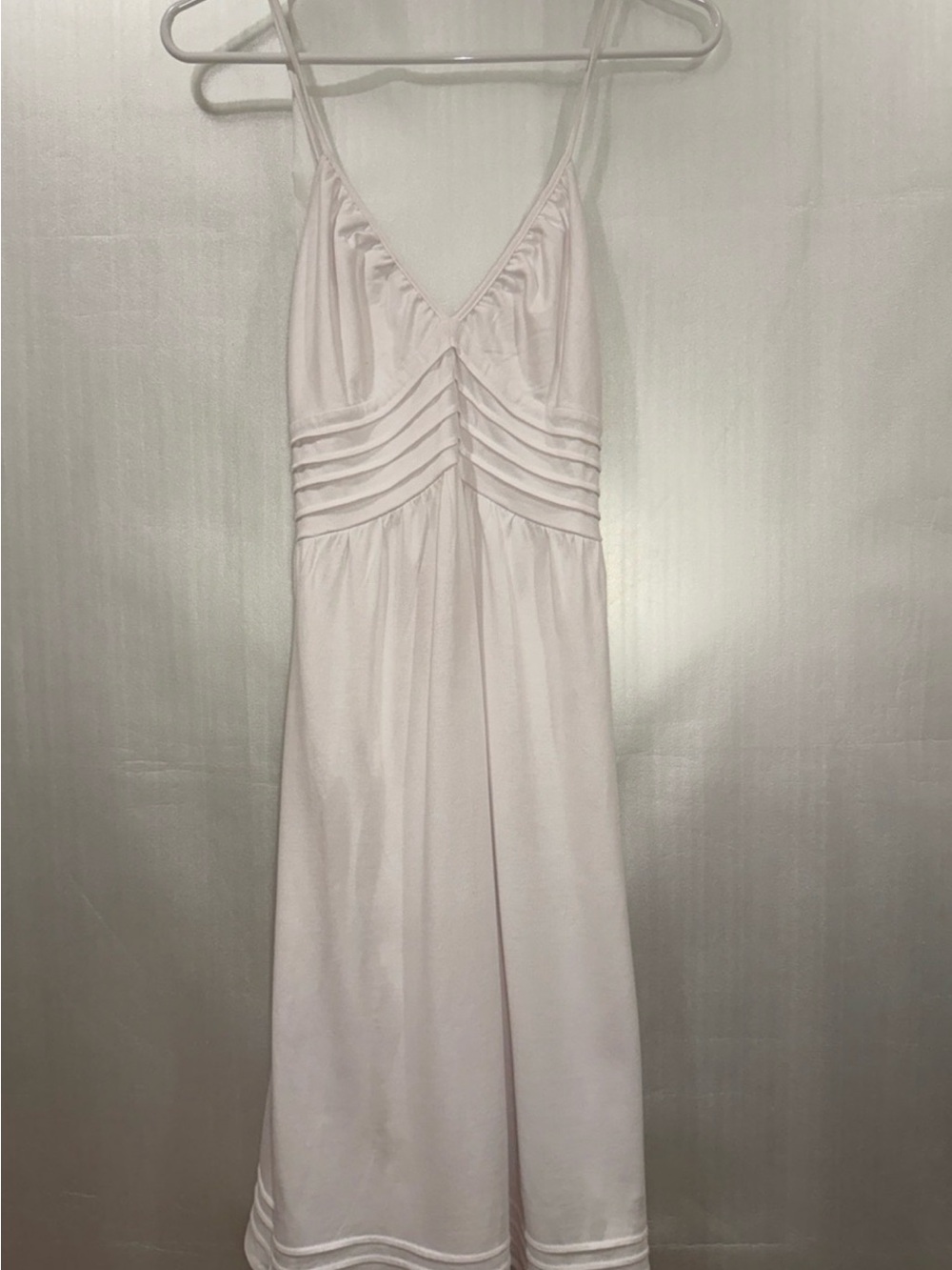 NWOT Sweetees White Pintuck Chevron V-Neck Spaghetti Strap Midi Dress Small